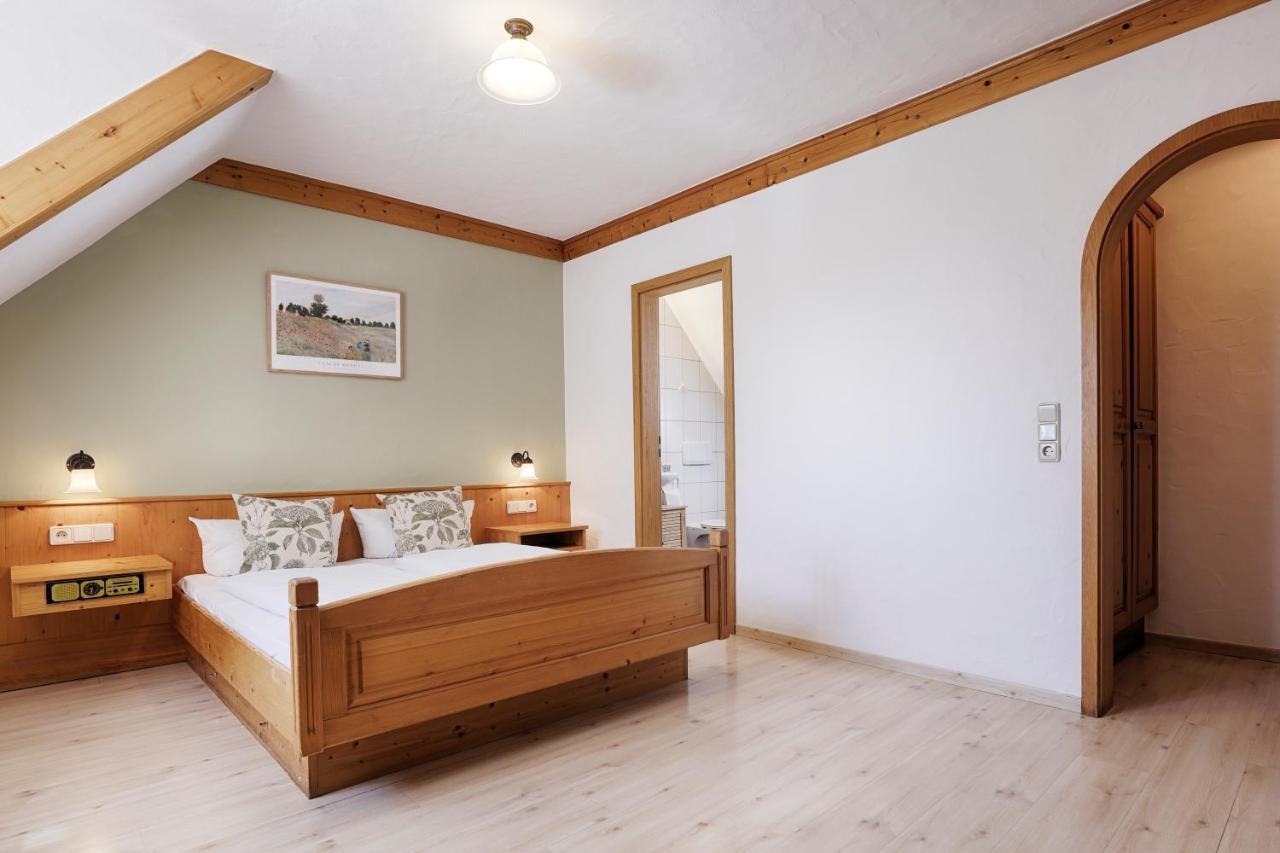 Landhotel Schwab - By Homekeepers Schwarzach am Main Kültér fotó